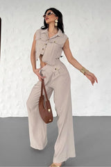 Ensemble pantalon style cargo et top boutonné