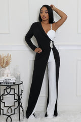 Combinaison extensible noir/blanc décolleté en cœur manche longue