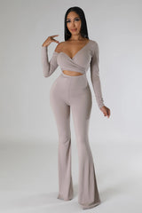 Combinaison extensible jambe large coupe V