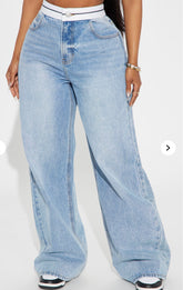 Jean délavé avec ceinture taille