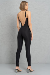 Combinaison gainant dos nue a manches bretelles