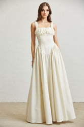 Robe longue évasée