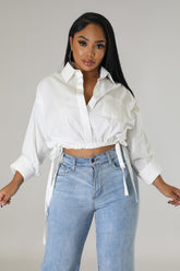 Top blanc en coton à manche longue à nouer