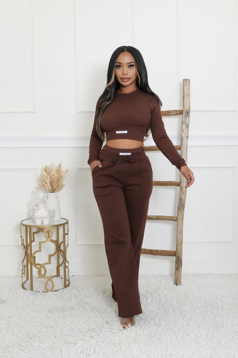 Ensemble pantalon extensible et top à manches longues effet jogging jambe large