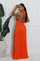 Robe moulante longue col montant licol