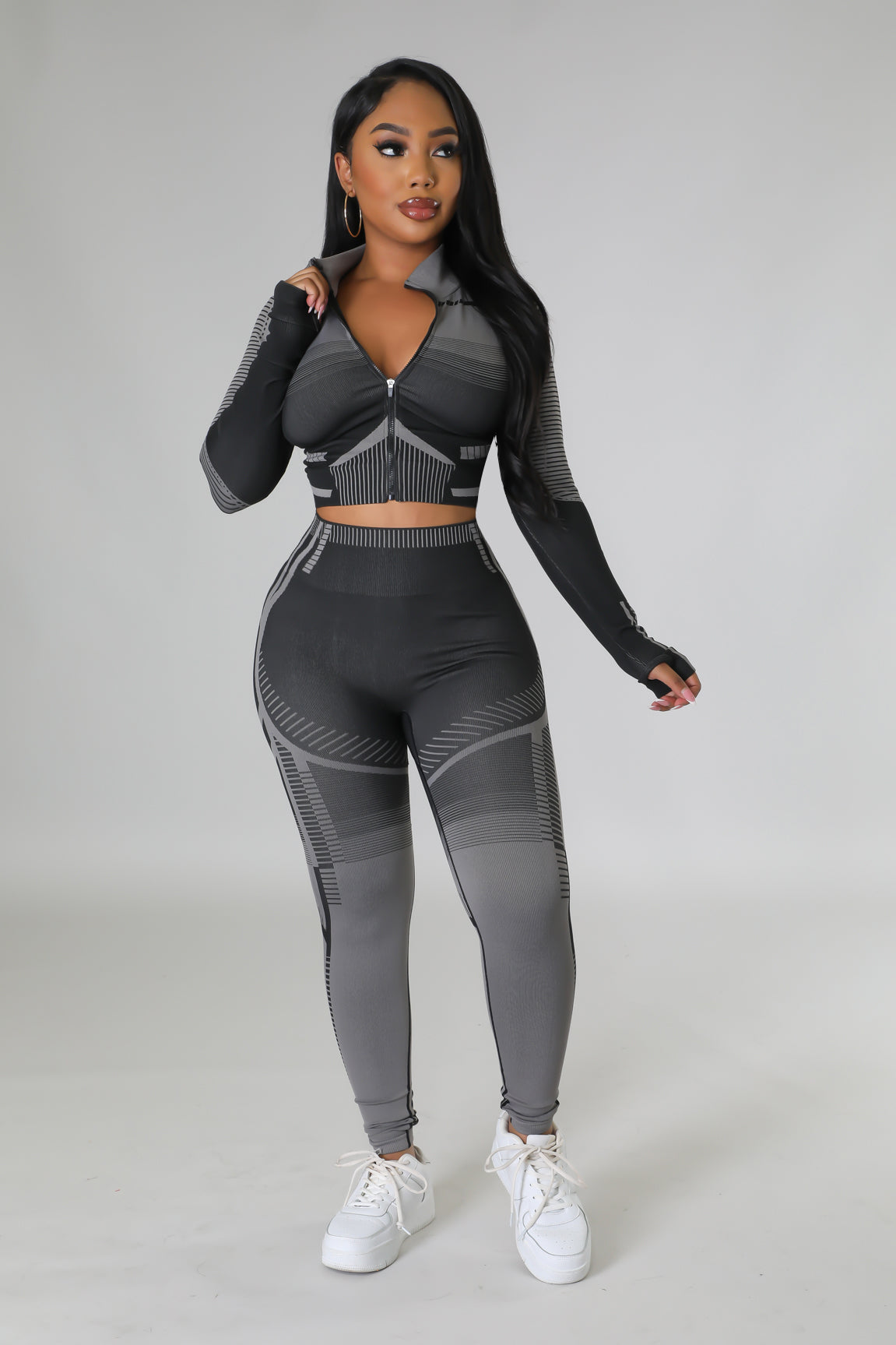 Ensemble deux pièces legging taille haute et top à manche longue