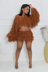 Ensemble tricoté jupe taille haute et top à manche longue frange fourrure