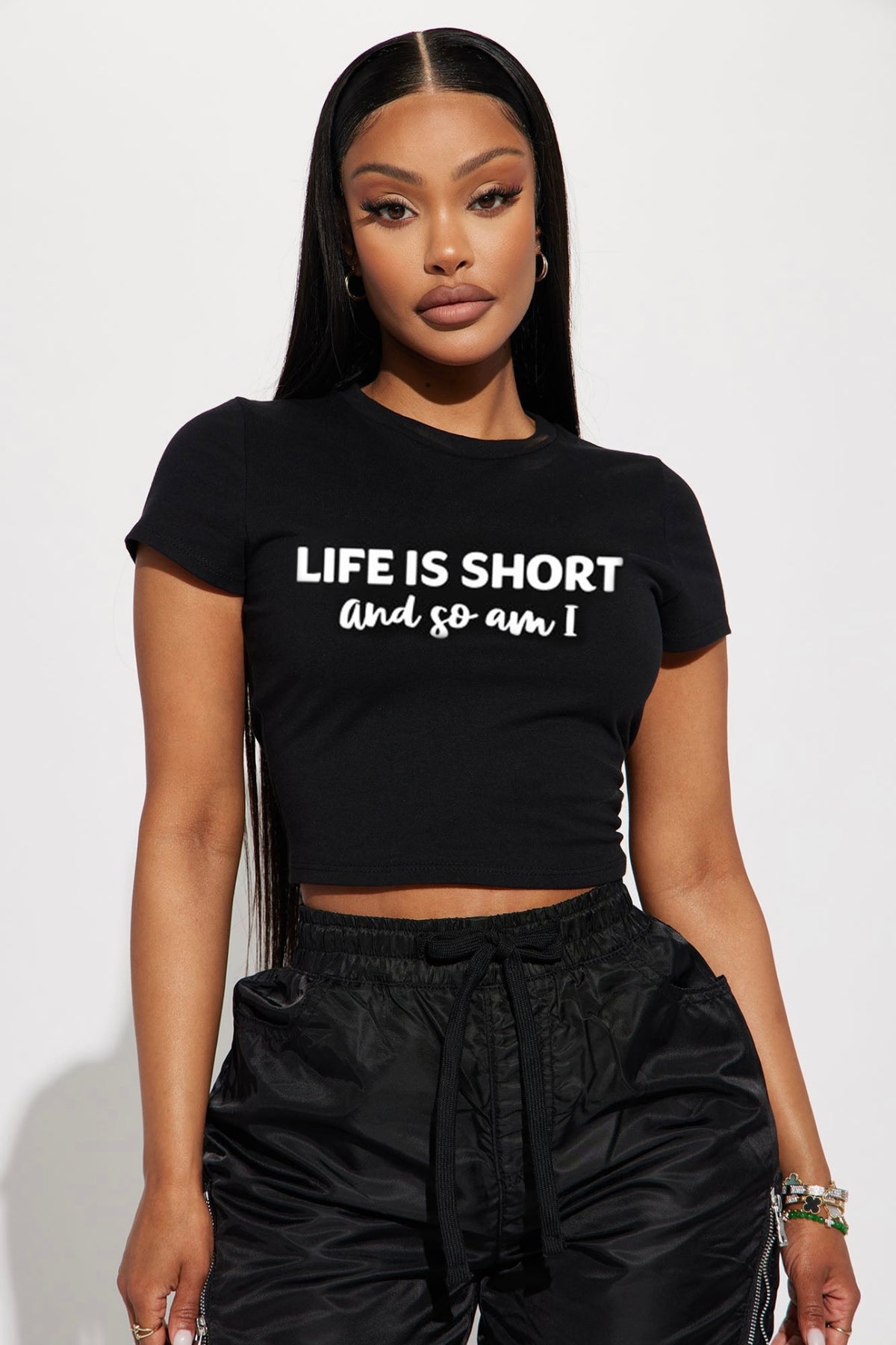 Tee-shirts ajusté long noir à imprimé