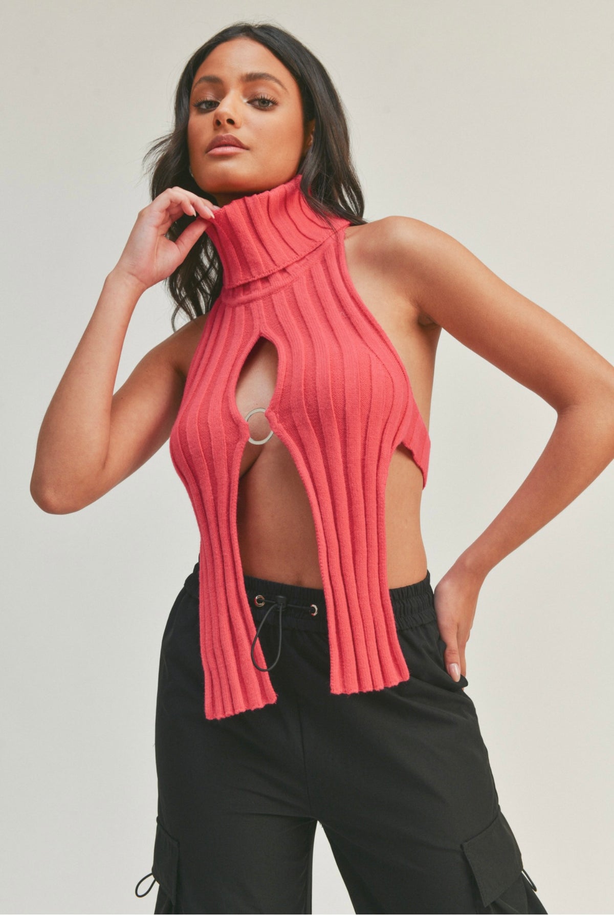 Top col roulé et ourlet incurvé sans manche côtelé