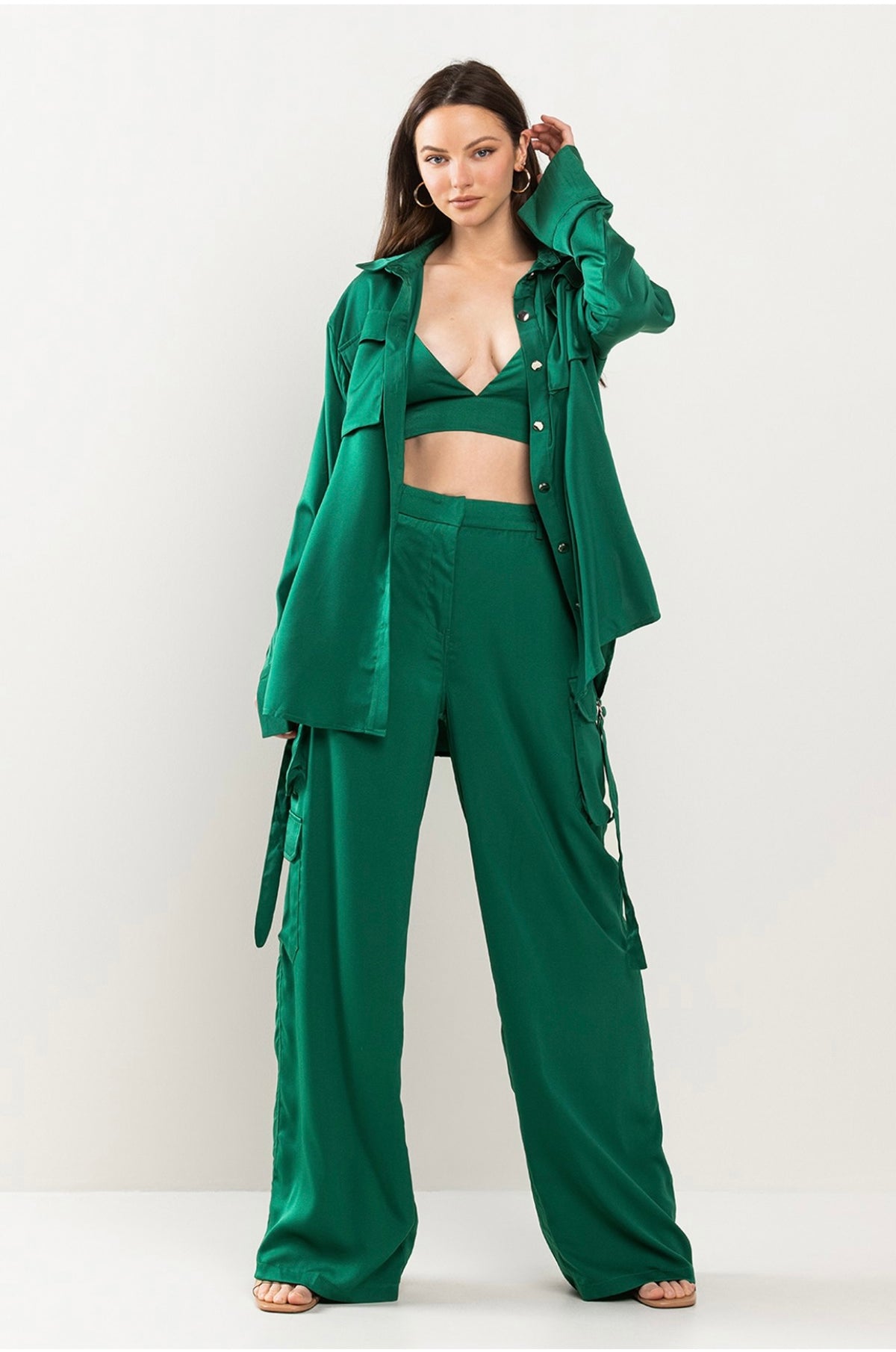 Ensemble 3 pièces pantalon taille haute et chemisier et haut court