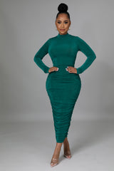 Robe longue semi-stretch à encolure ronde ruché